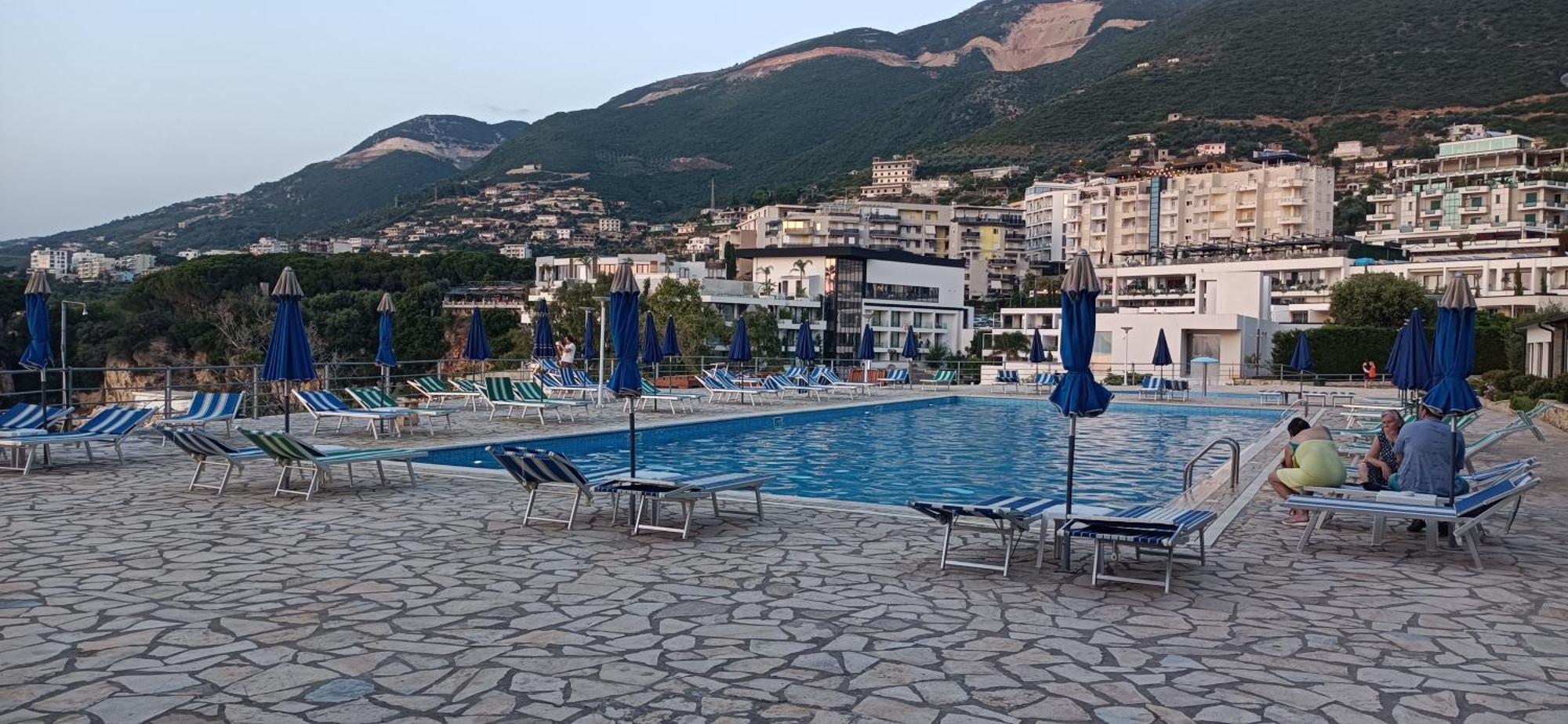 Artemis Beach House Vlore Exterior photo