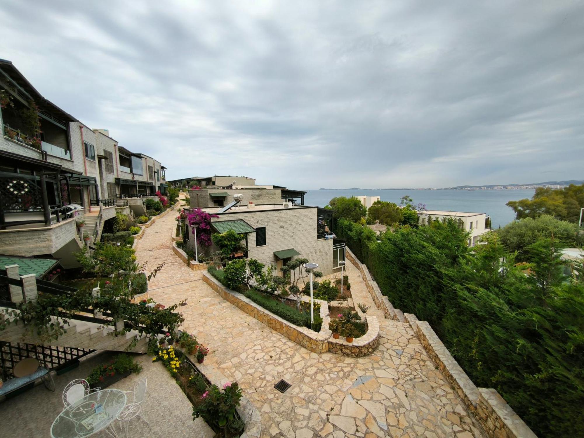 Artemis Beach House Vlore Exterior photo